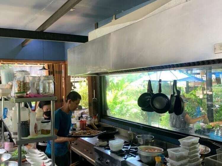 Hostel The Willow Phangan