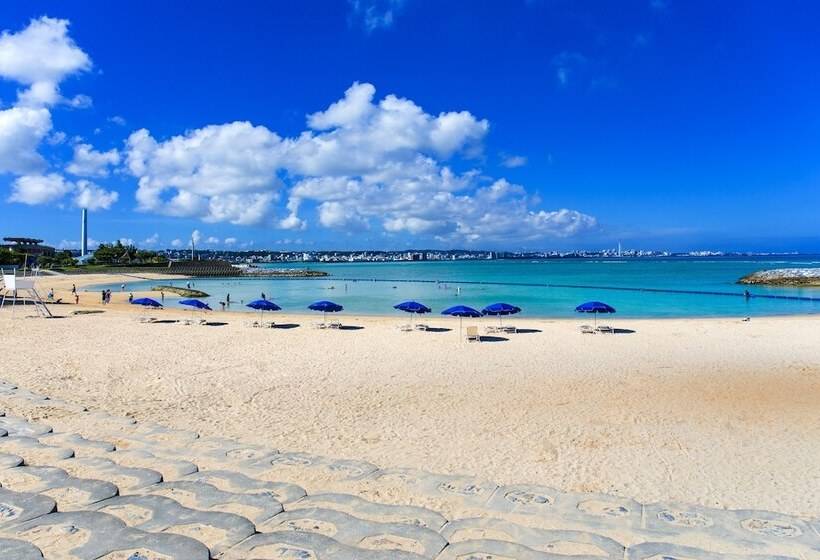 Aquaresort In Chatan