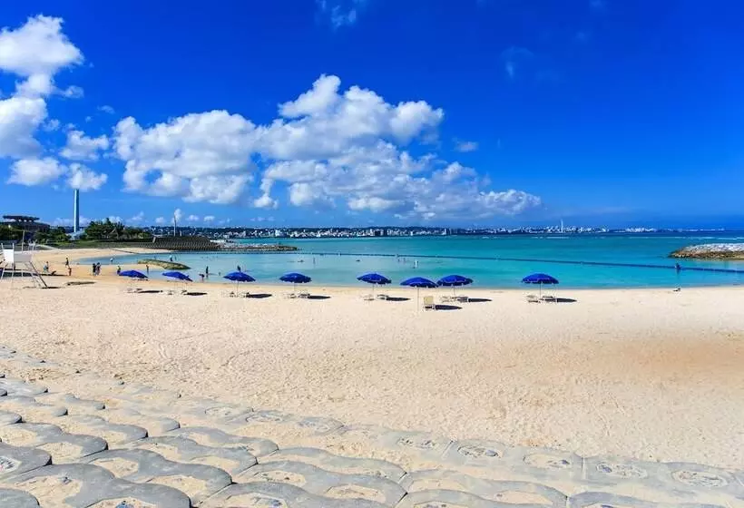 Aquaresort In Chatan