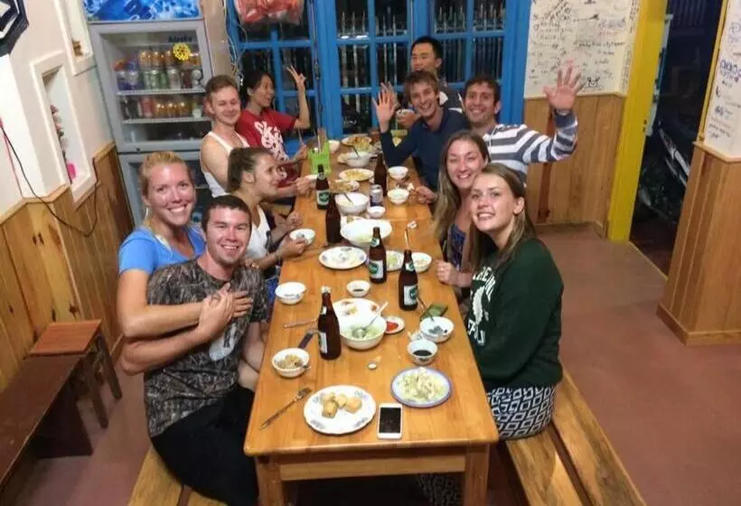 هتل Dalat Happy Hostel