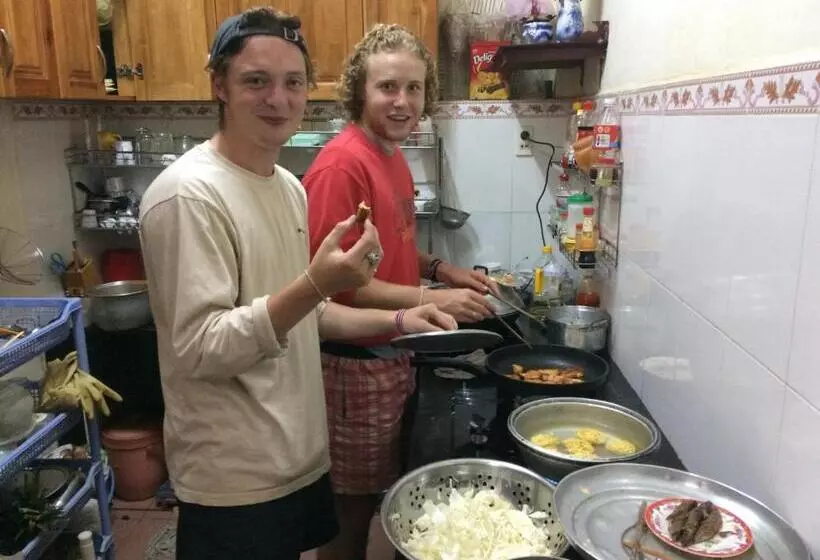 هتل Dalat Happy Hostel