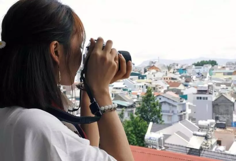 هتل Dalat Happy Hostel