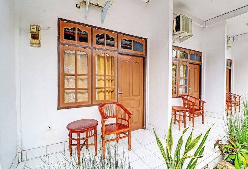 Отель Gusti Residence By Oyo Rooms