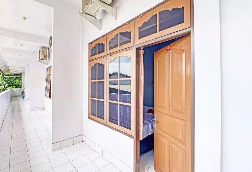 ホテル Gusti Residence By Oyo Rooms