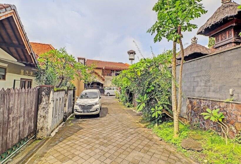 Отель Gusti Residence By Oyo Rooms