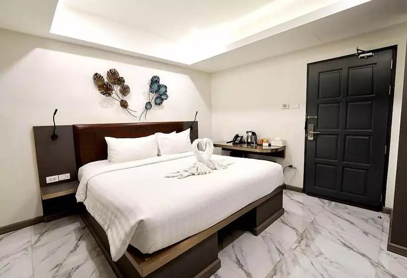 هتل Roomquest Sukhumvit36 Bts Thonglor