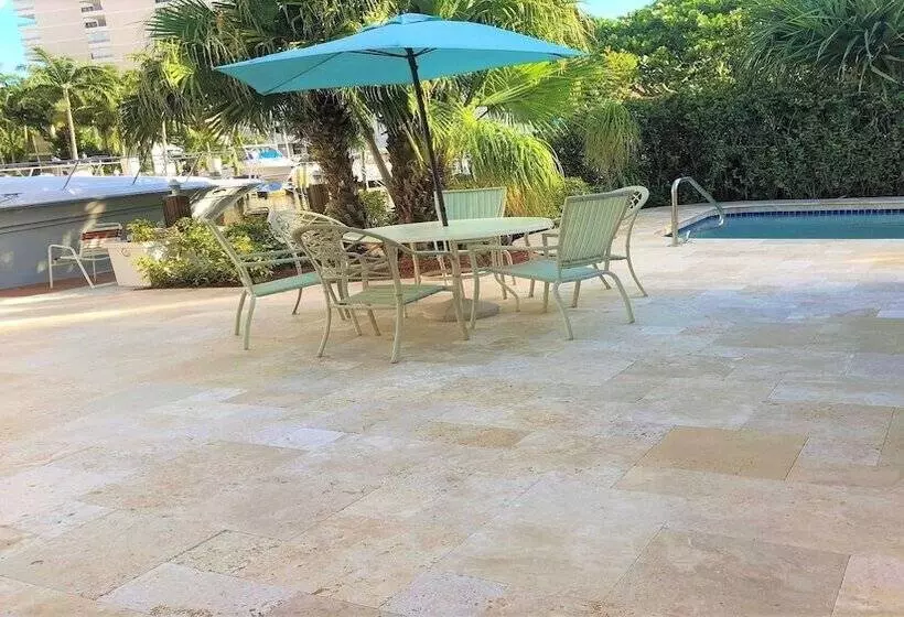 Casa Terra Luxury Island House