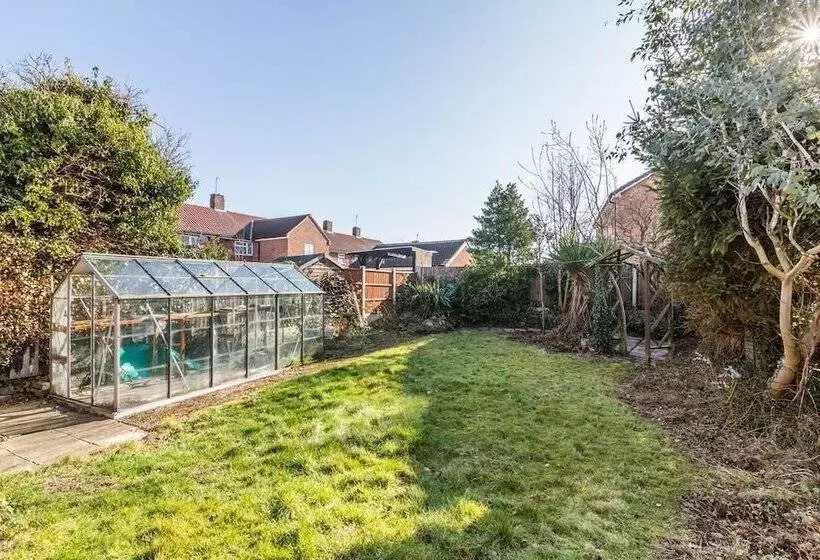 Hotelli Woodview House