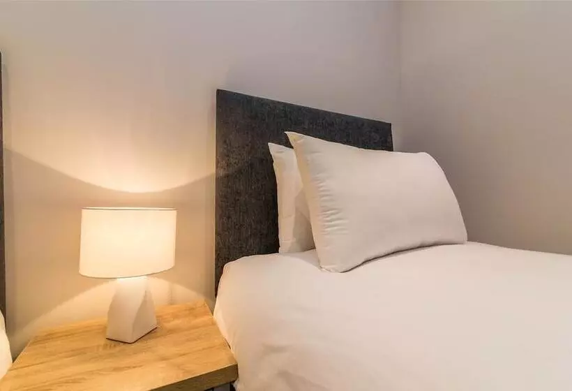 Hotelli Woodview House