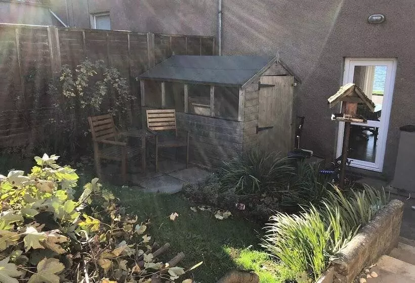 Lovely 3 Bed Cottage, Portmahomack Next To Harbour