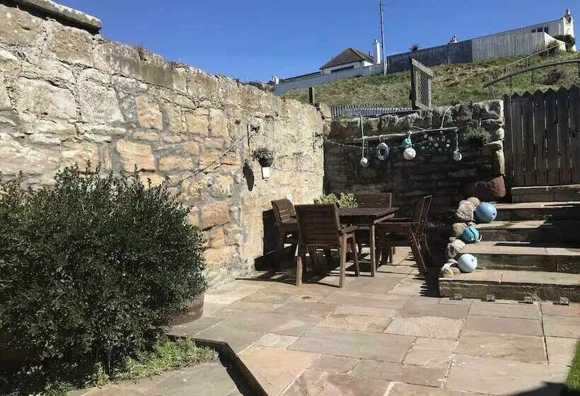 Lovely 3 Bed Cottage, Portmahomack Next To Harbour