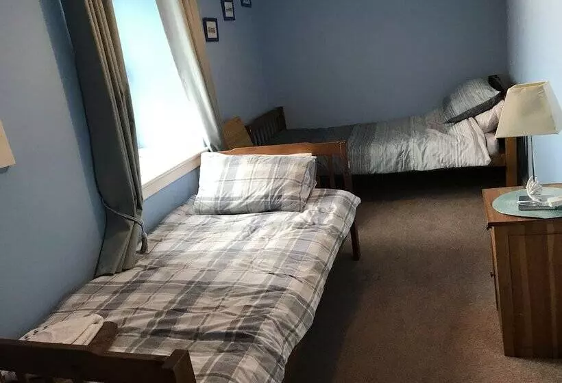 Lovely 3 Bed Cottage, Portmahomack Next To Harbour