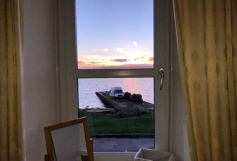 Lovely 3 Bed Cottage, Portmahomack Next To Harbour