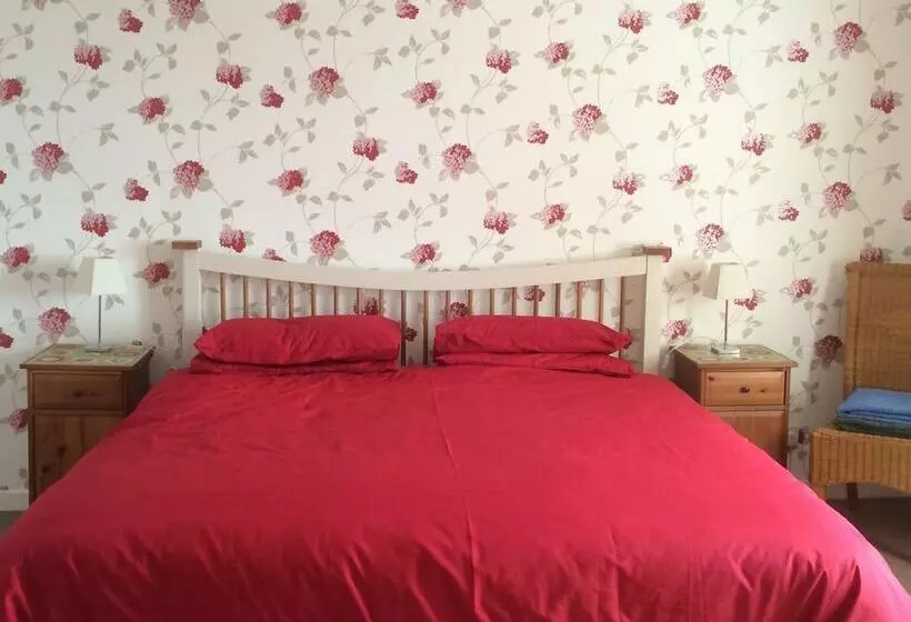 Lovely 3 Bed Cottage, Portmahomack Next To Harbour