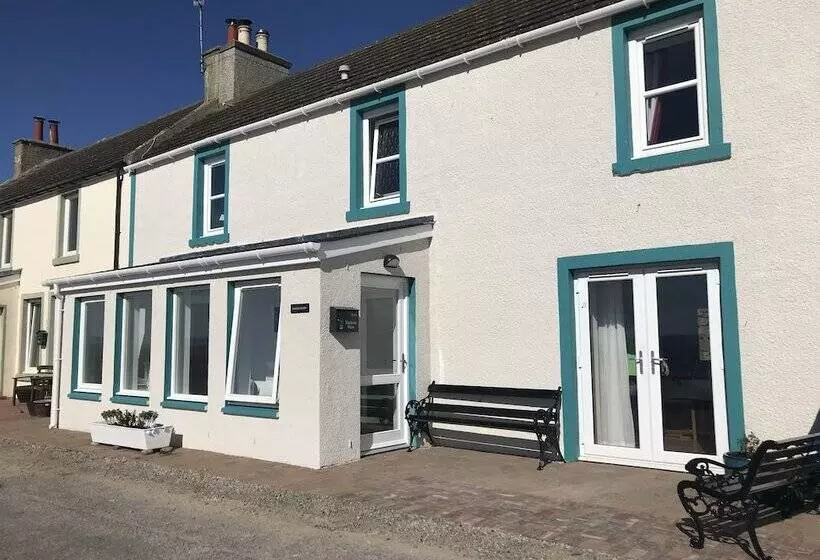 Lovely 3 Bed Cottage, Portmahomack Next To Harbour