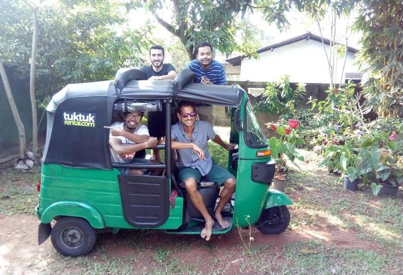 Ceylon Hostel Galle Hostel