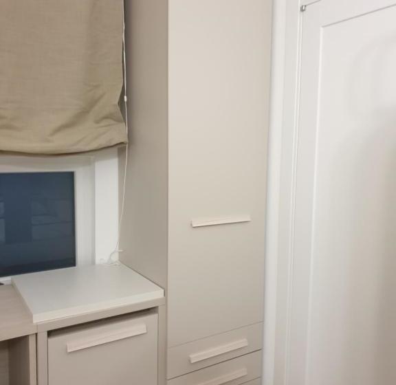 פנסיון Iris Home