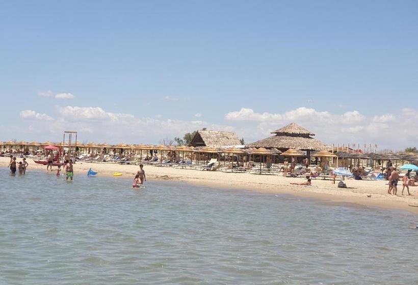 פנסיון Iris Home