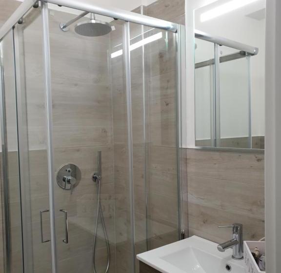 פנסיון Iris Home