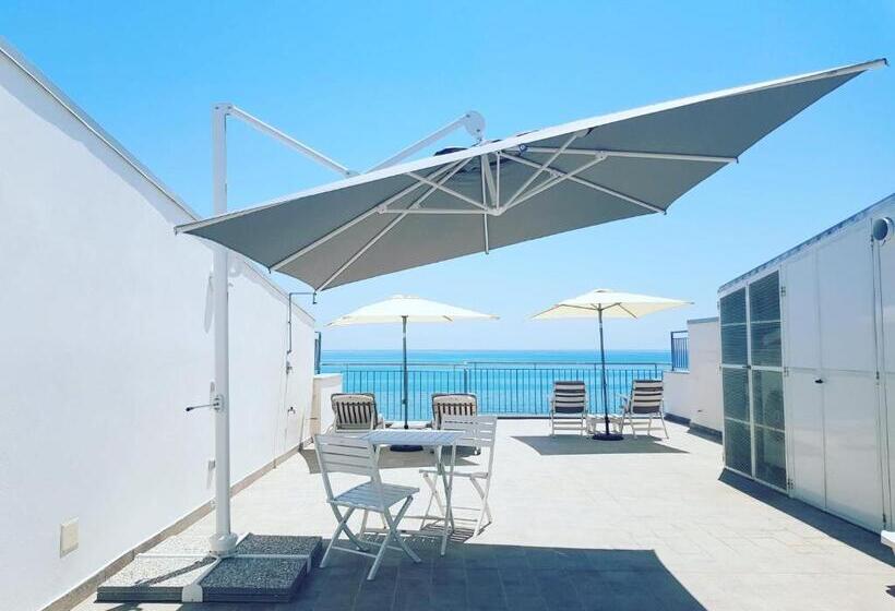 פנסיון Iris Home