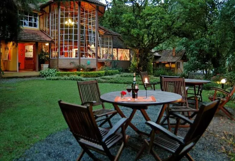 ペンション Pousada Olho D água