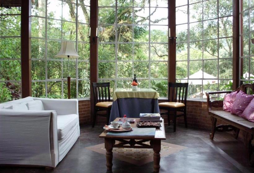 ペンション Pousada Olho D água