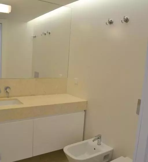 Tp Bombarda 5, Lisbon Deluxe Apartment