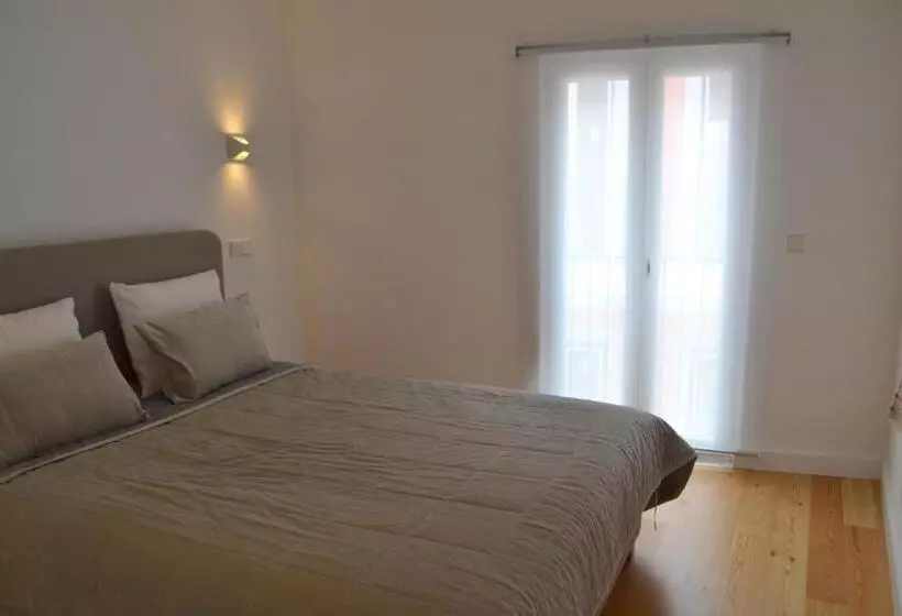 Tp Bombarda 5, Lisbon Deluxe Apartment