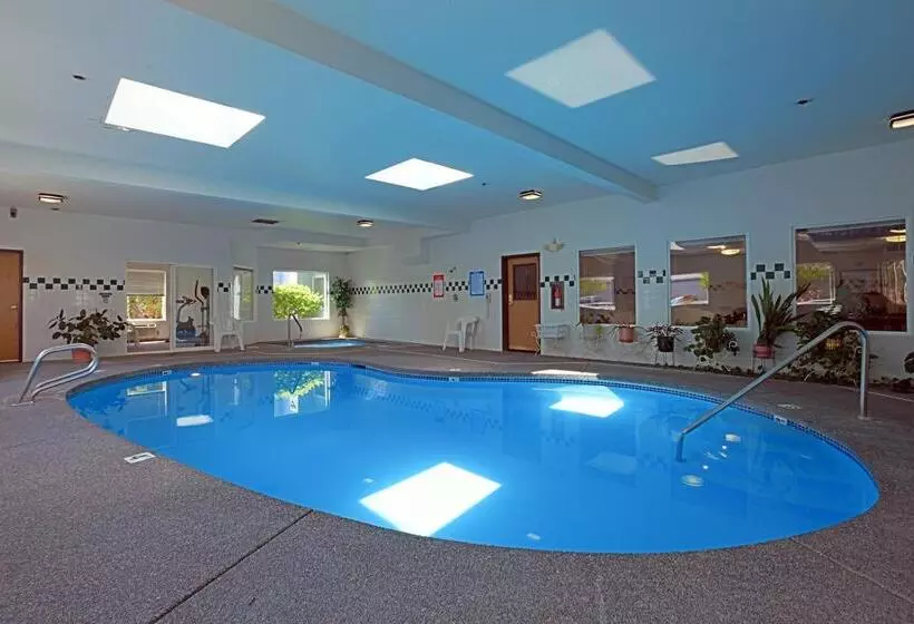 בית מלון כפרי Americas Best Value Inn & Suites Forest Grove/hillsboro