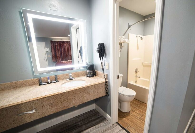 호텔 Americas Best Value Inn And Suites Siloam Springs