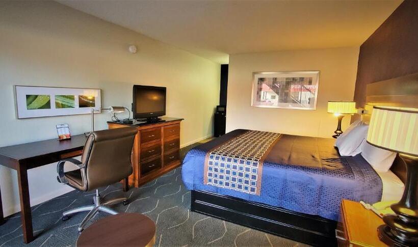 ホテル Economy 7 Inn Newport News