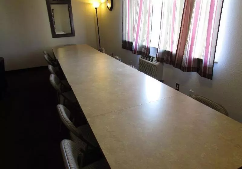 هتل Kennewick Inn & Suites Tri Cities