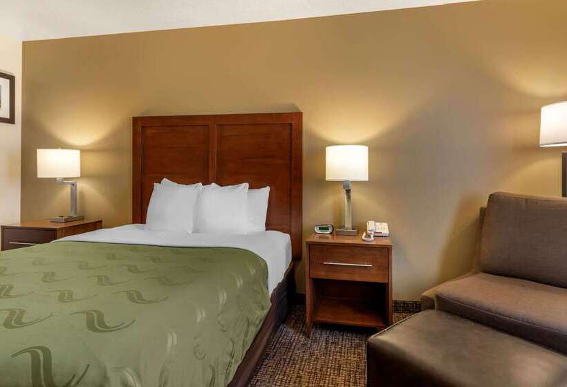 فندق Quality Inn Logan Near University