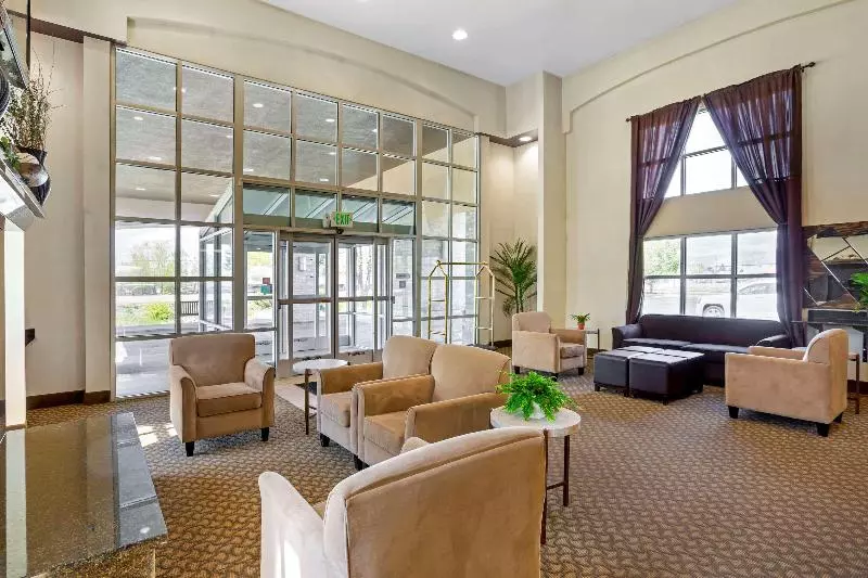 酒店 Quality Inn Logan Near University