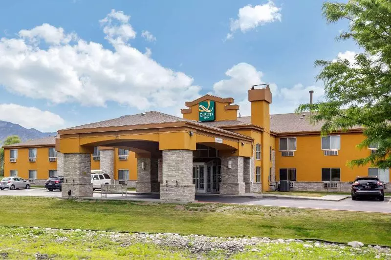 酒店 Quality Inn Logan Near University