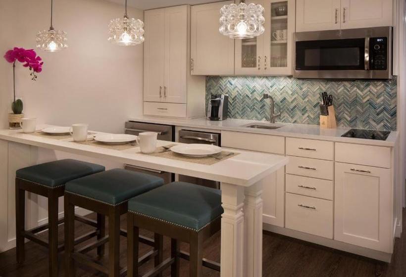 Hotel The Laureate Key West