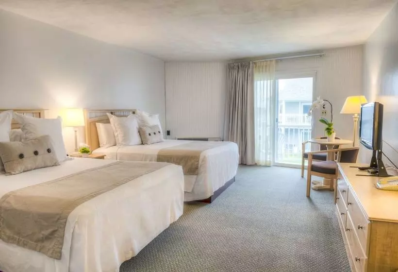 ホテル The Three Seasons Resort