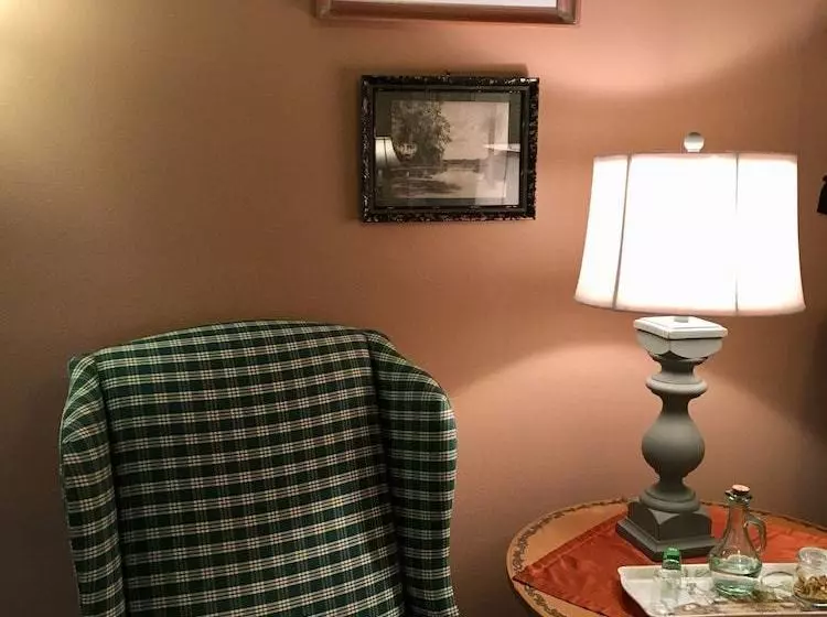 هتل Thurston House