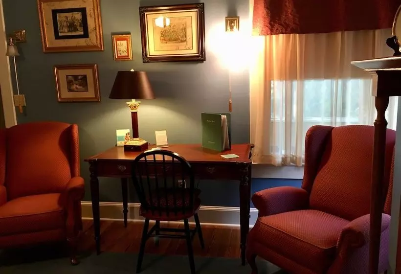 هتل Thurston House