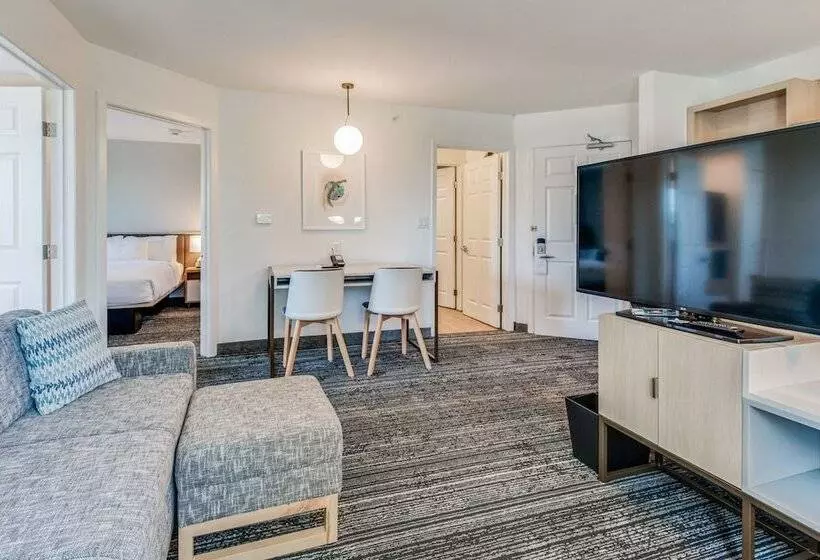 Отель Towneplace Suites Dallas Arlington North