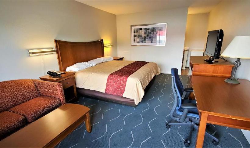 ホテル Economy 7 Inn Newport News
