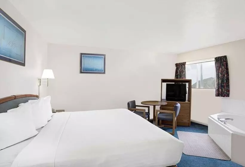 호텔 Travelodge By Wyndham Cedar City