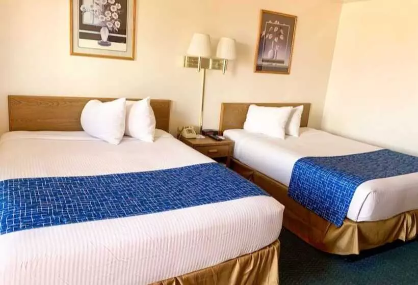 호텔 Travelodge By Wyndham Cedar City