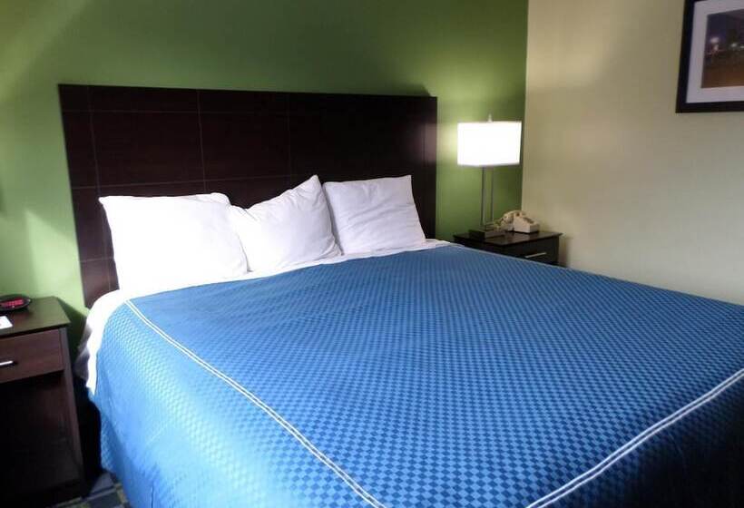 בית מלון כפרי Travelodge By Wyndham Cleveland Lakewood