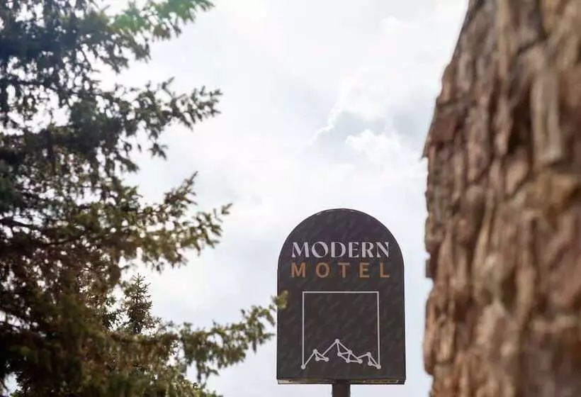 Modern Motel
