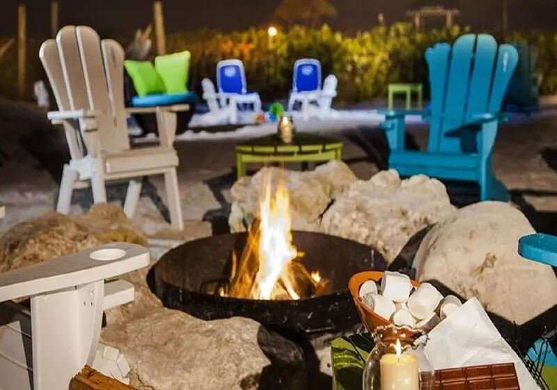 אתר נופש Rumfish Beach At Tradewinds