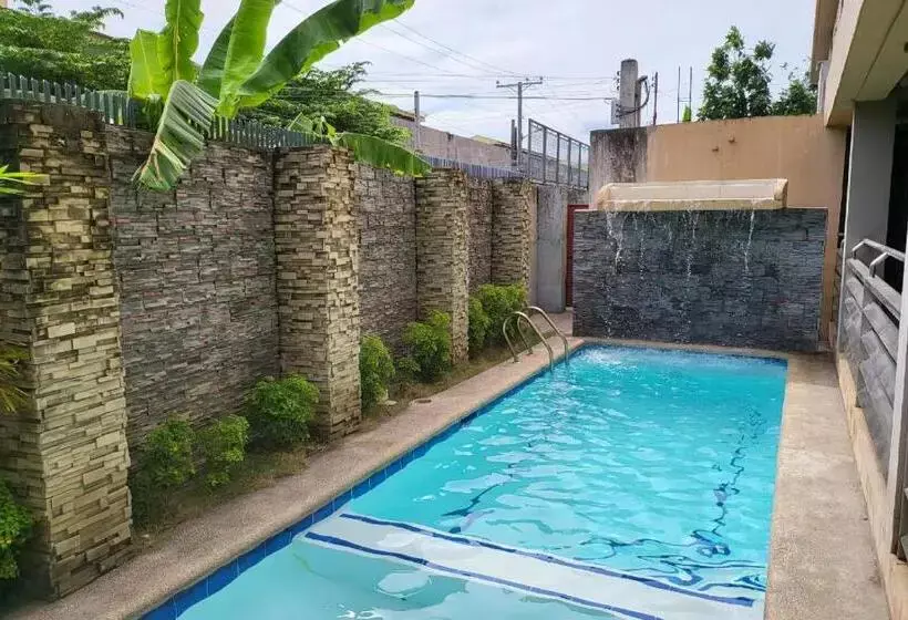 Retkeilymaja Grand Apartelle Mandaue Cebu