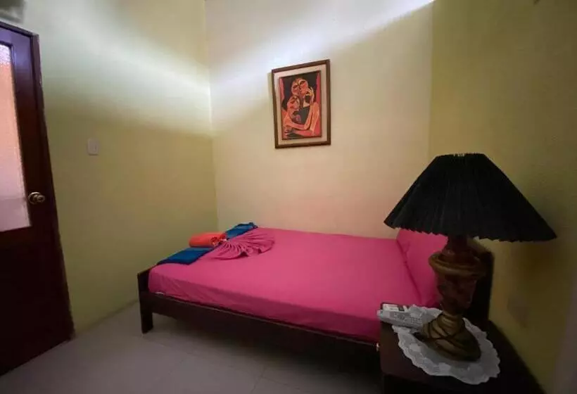 Retkeilymaja Hostal Puerto Azul