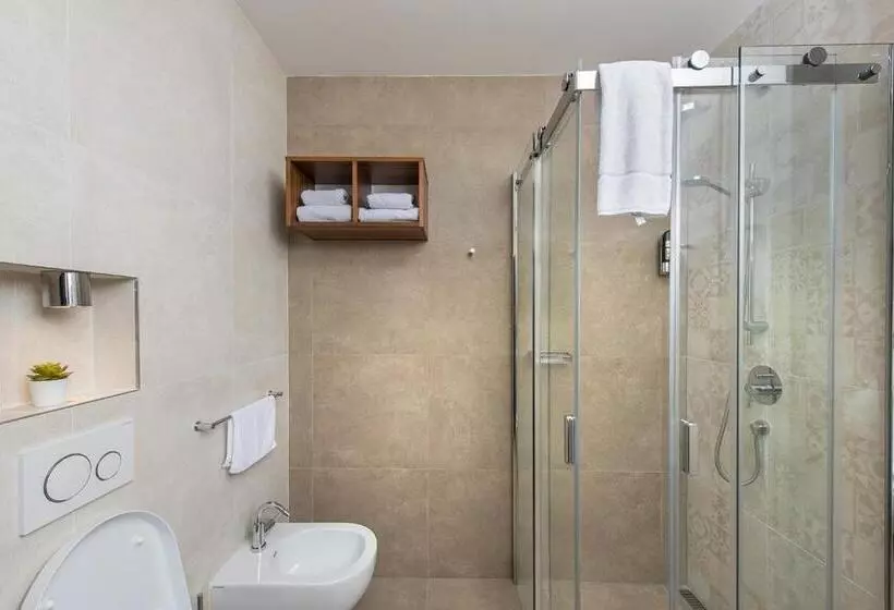 Majatalo Residence Hluboká