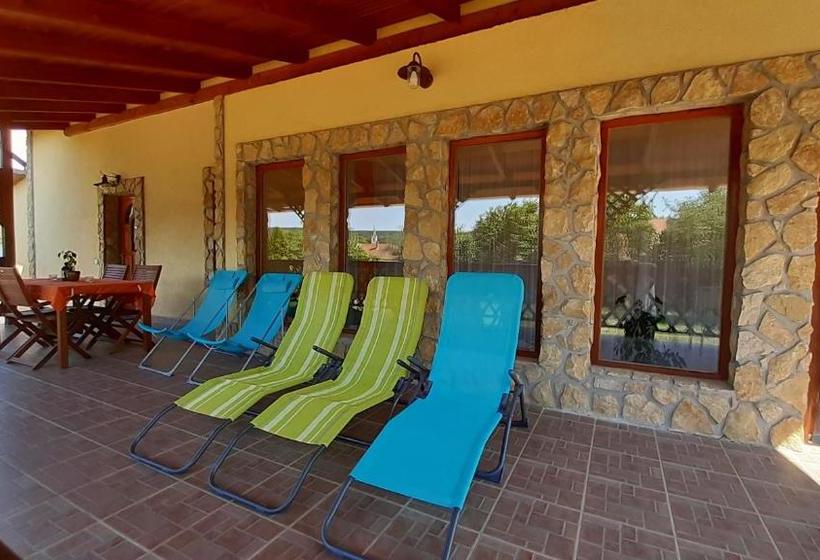 Пансион Veranda Vendégház Pécsely